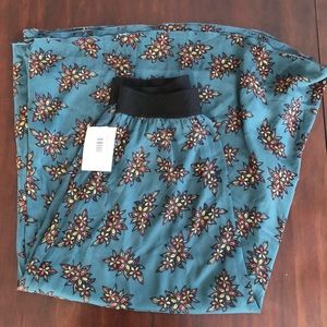 LuLaRoe Lucy Small
